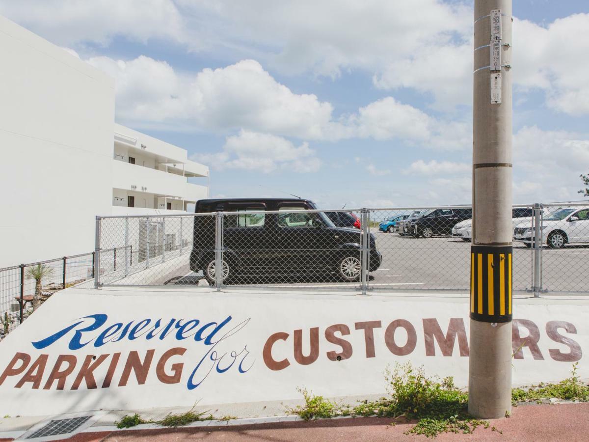 Hideout Okinawa Uruma Otel Dış mekan fotoğraf