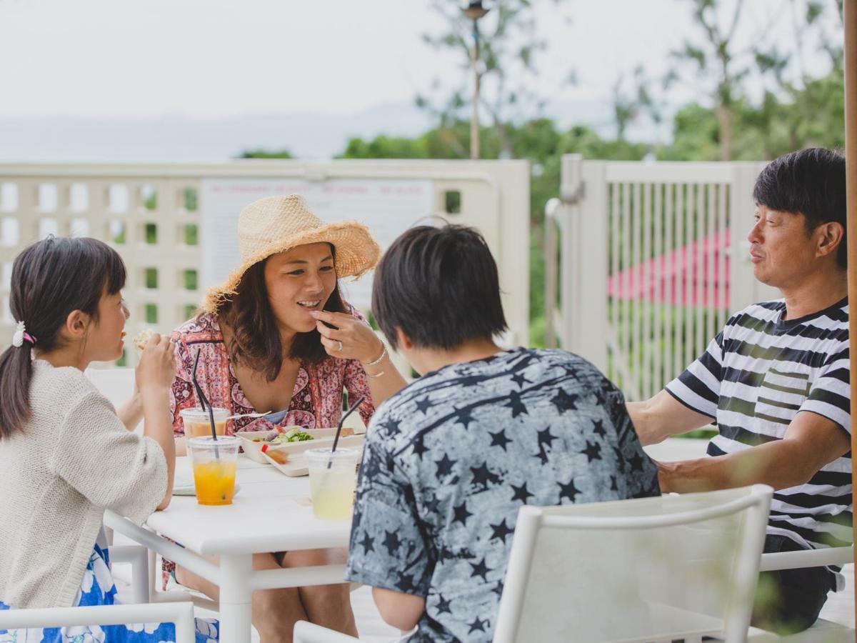 Hideout Okinawa Uruma Otel Dış mekan fotoğraf