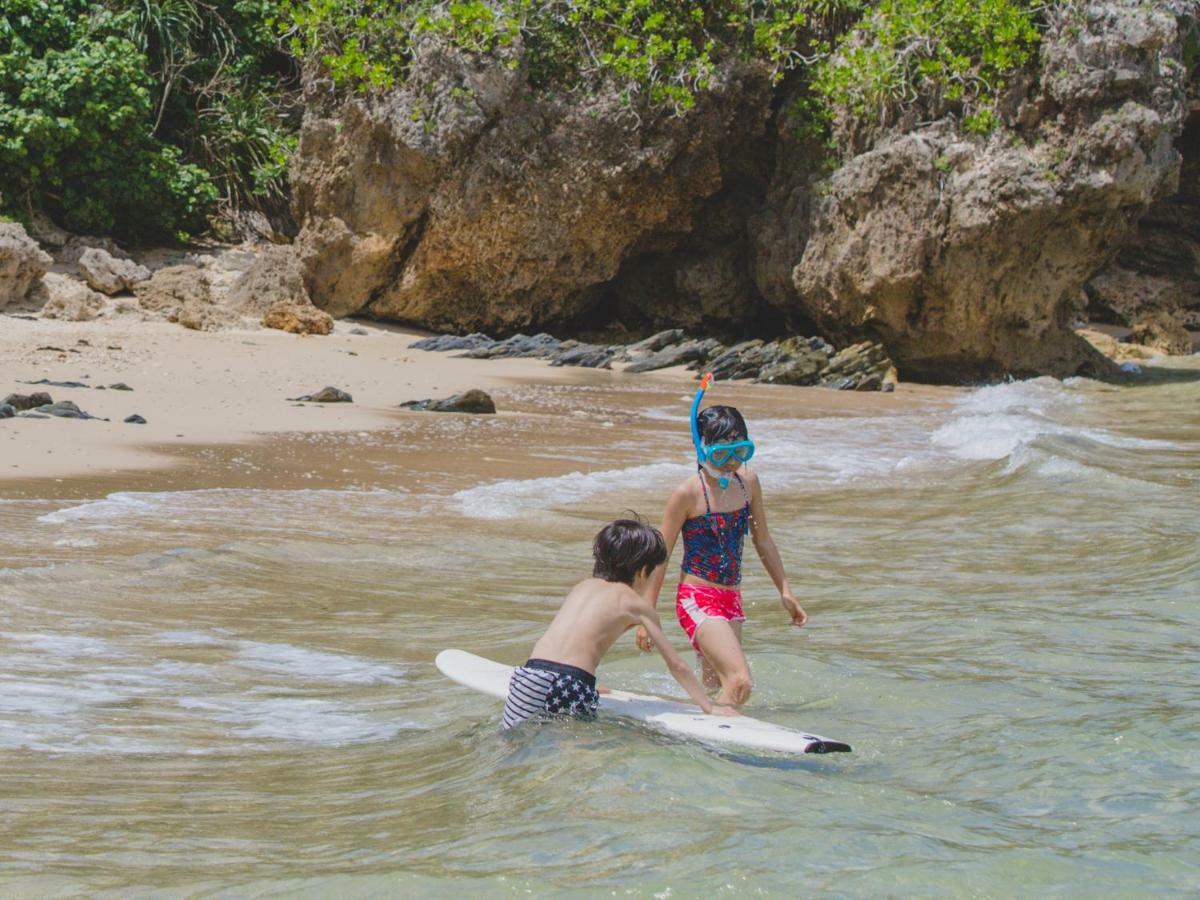 Hideout Okinawa Uruma Otel Dış mekan fotoğraf